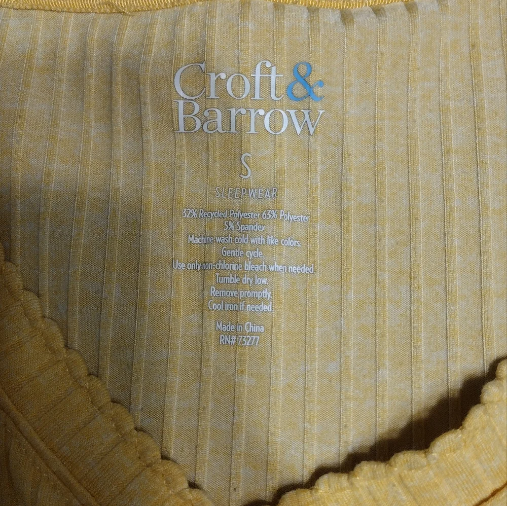 Croft & Barrow Tank Top & Short Pajama Sets, Size Small Women's Sleepwear - Picture 3 of 10